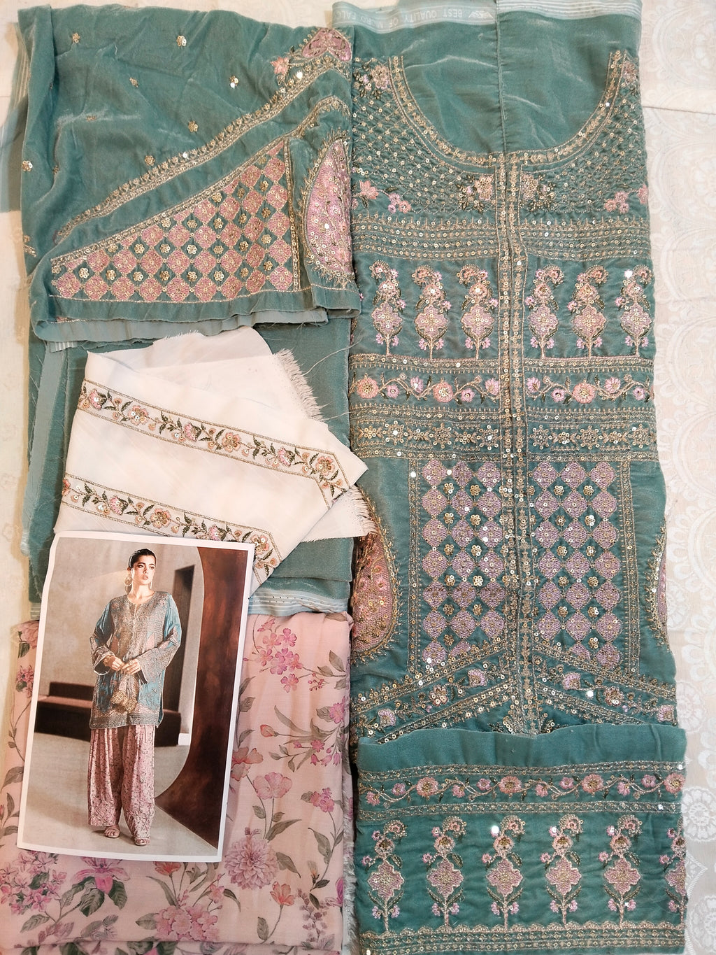 Ethnc Ice Green Embroided Micro Velvet 2Pc Hit Code E-719
