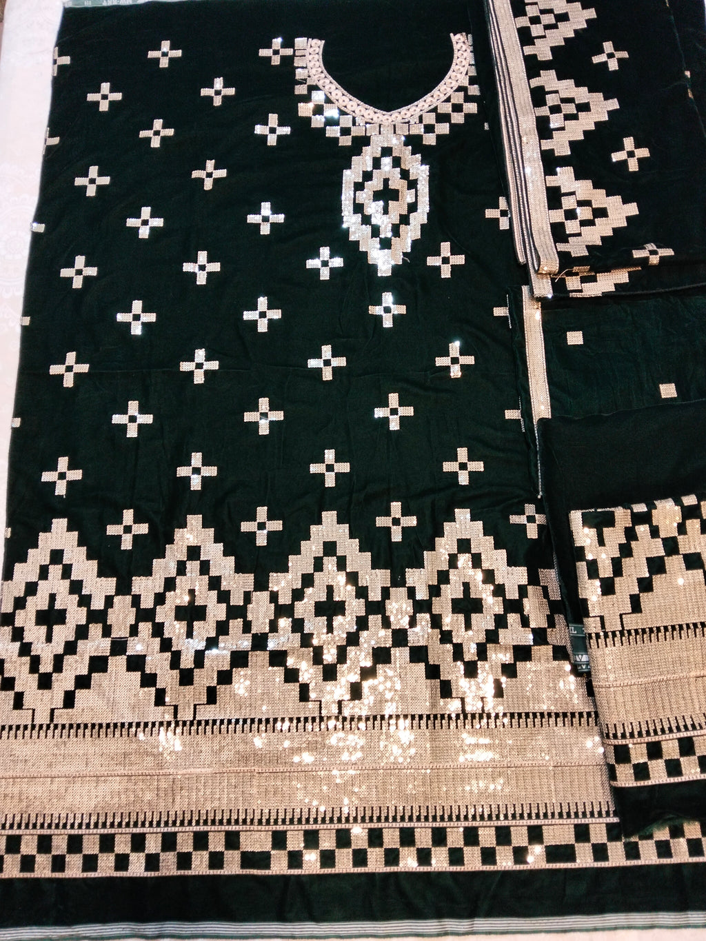 Maria.B Green Embroided 3-Piece Hit Code