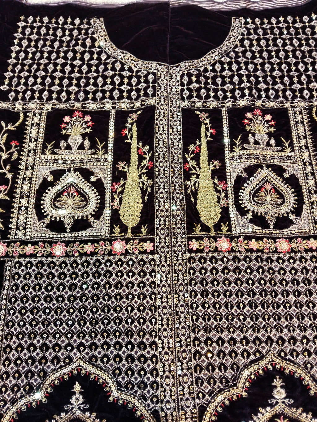 Ethnc Micro Velvet perpole Embroided 2Pc Hit Code