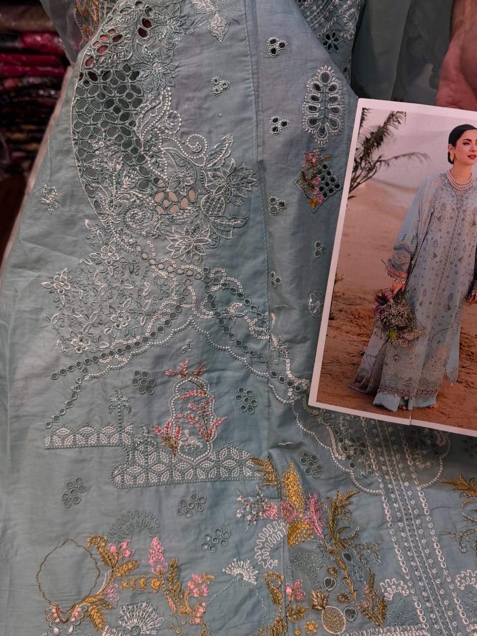 QALAMKAR LAWN AYRA
