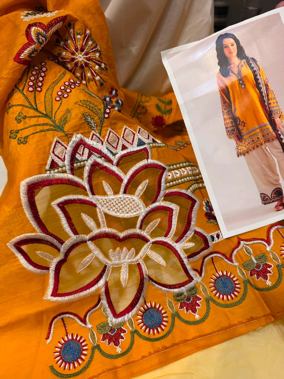 ETHNC KURTA SET ILAYDA