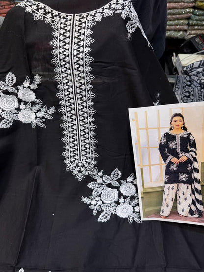 ZARA SHAHJAHAN BLACK & WHITE