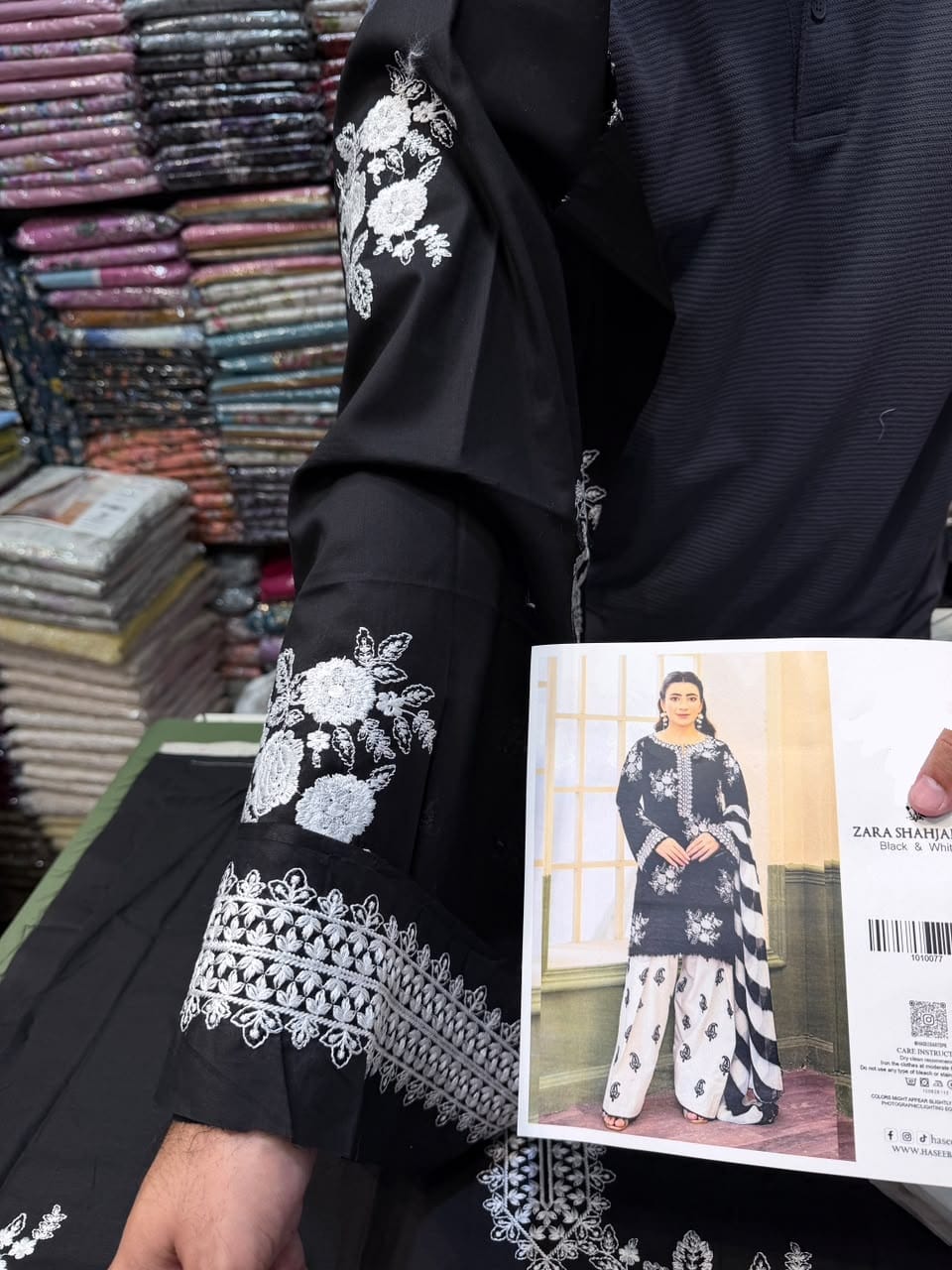 ZARA SHAHJAHAN BLACK & WHITE