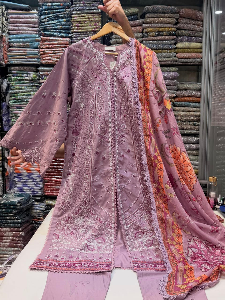 BIN ILYAS LAWN ANAYA 162-B RTW