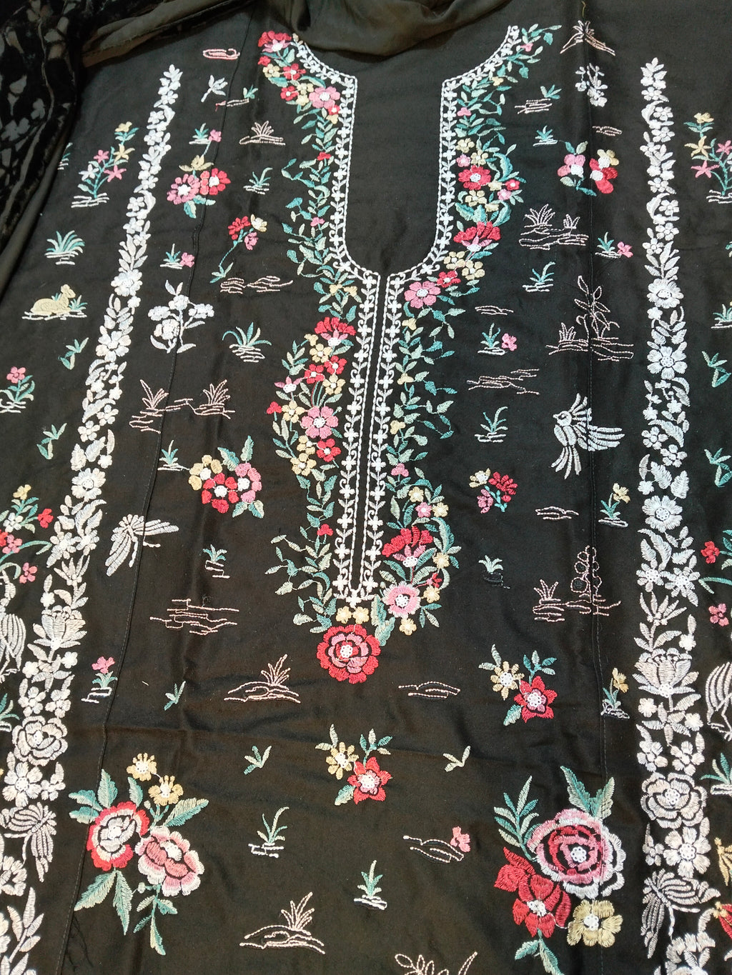 Republic Embroided Dhanak Vs Plachi Shwal 3Pc Hit Code D03-B