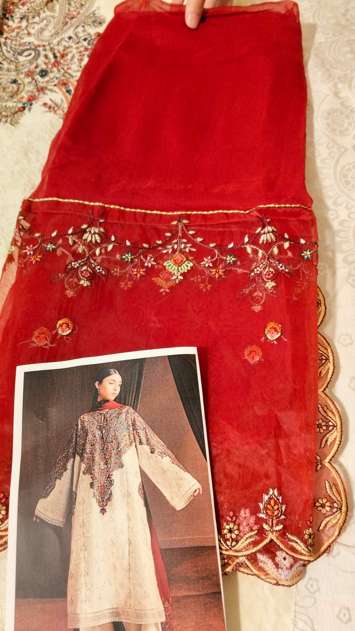Zara shah jhan Embroided 3pc viscose hit code D7