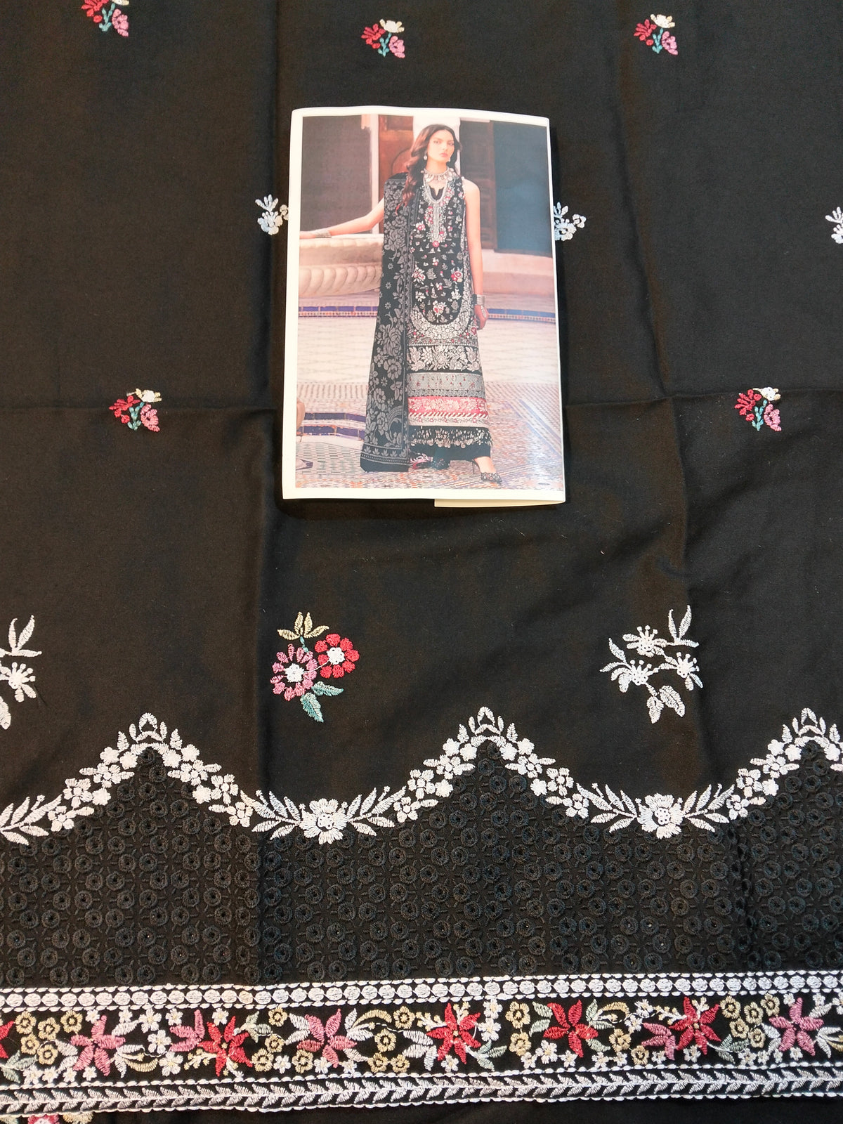 Republic Embroided Dhanak Vs Plachi Shwal 3Pc Hit Code D03-B