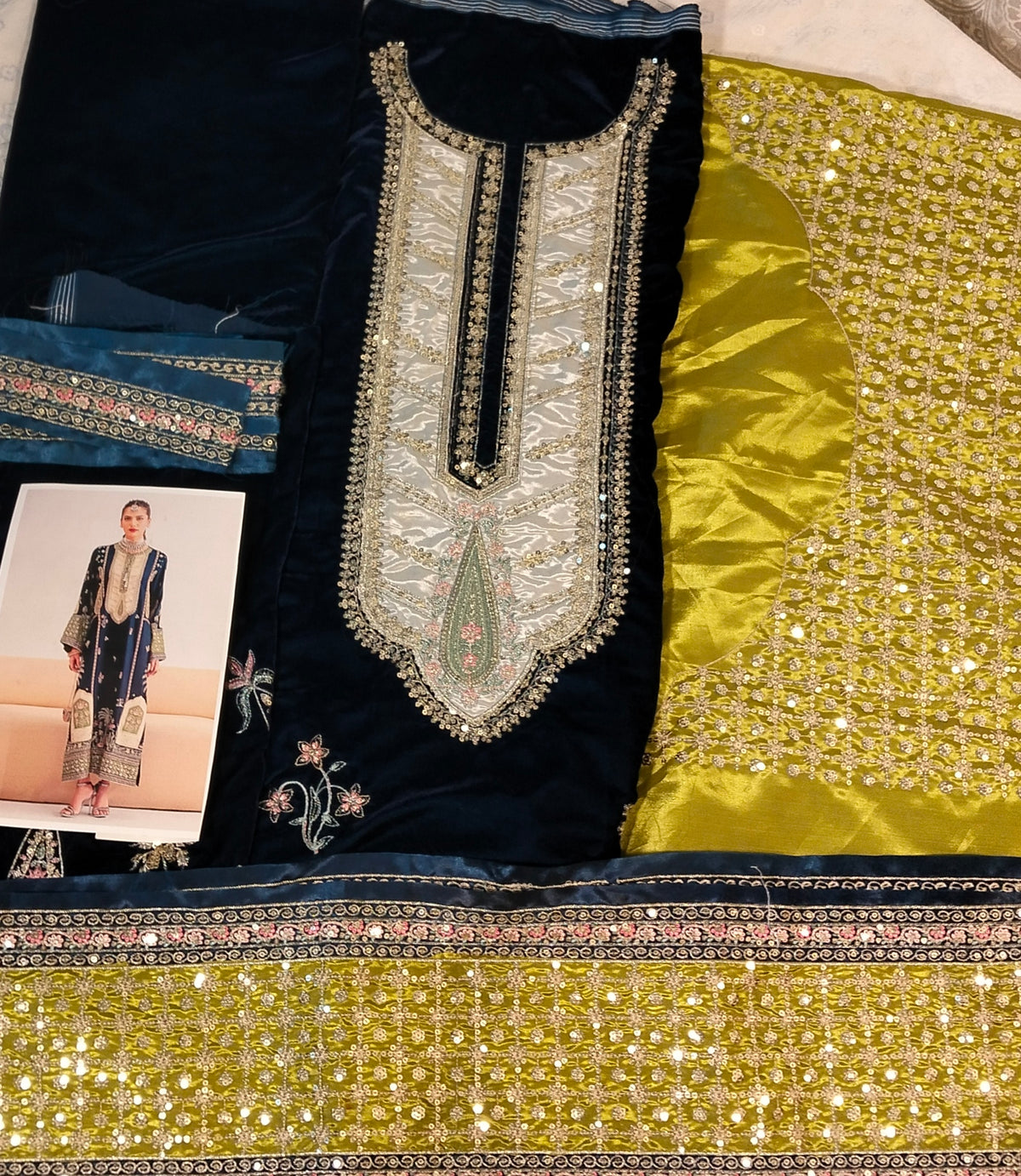 Ethnic Micro Velvet Embroided 2Pc Hit Code