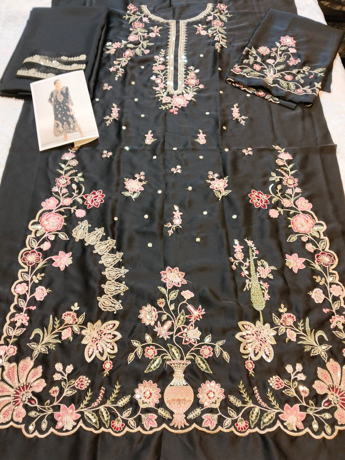 Ethnc Kaftan Style Black 2pc Hit Code D01