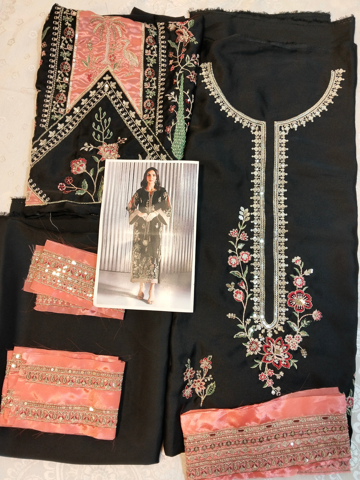 Ethnc silk kaftan style Embroided 2-Piece Hit Code E-1135