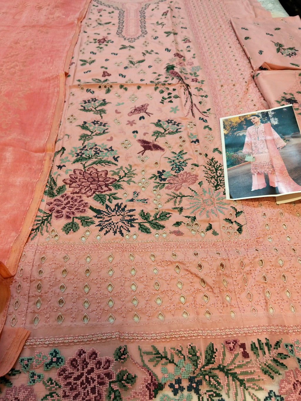Republic Embroided Dhanak Vs Plachi Shwal 3Pc Hit Code D05