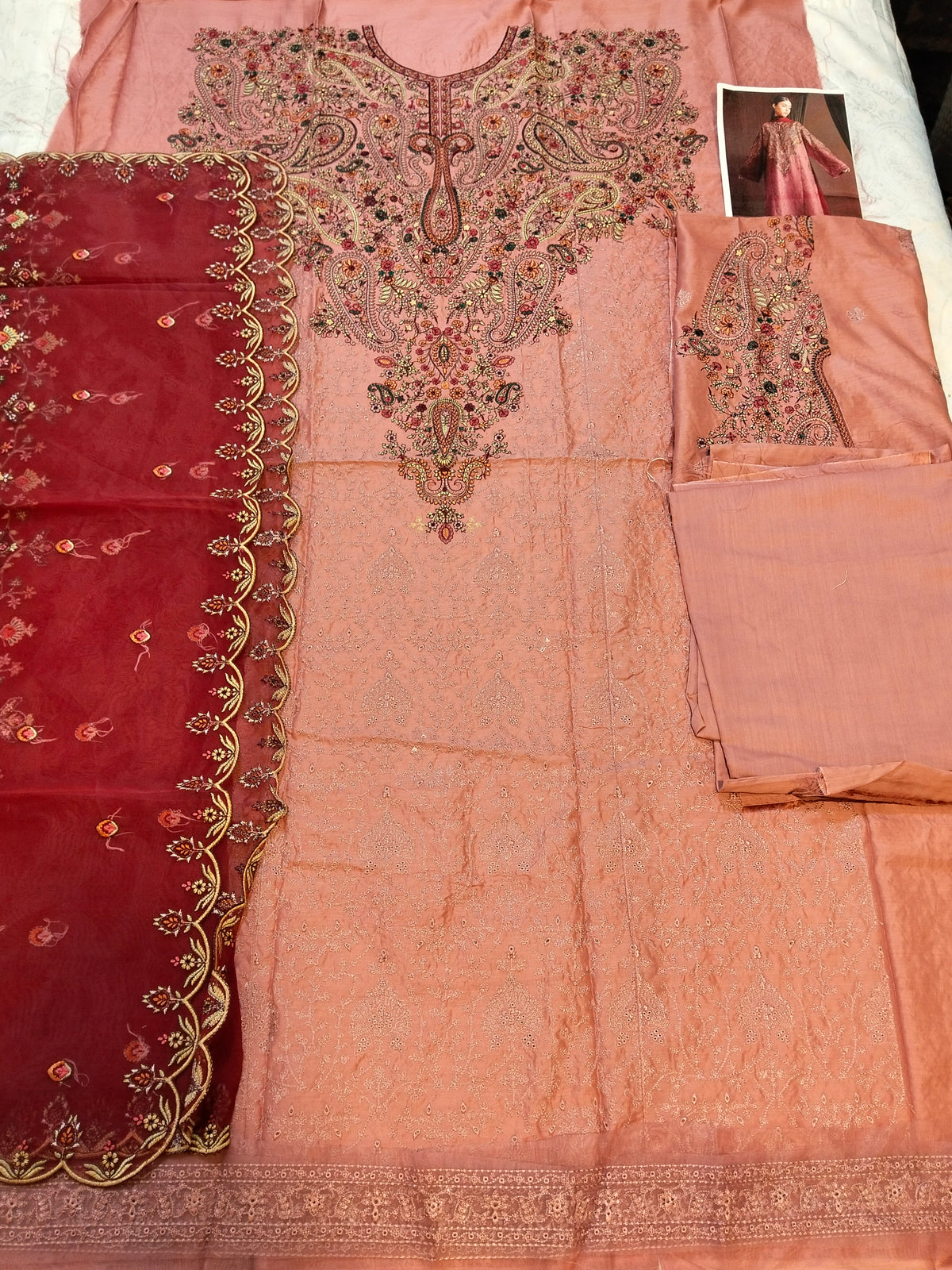 Zara shah Jahan Embroided 3pc viscose Hit code D07