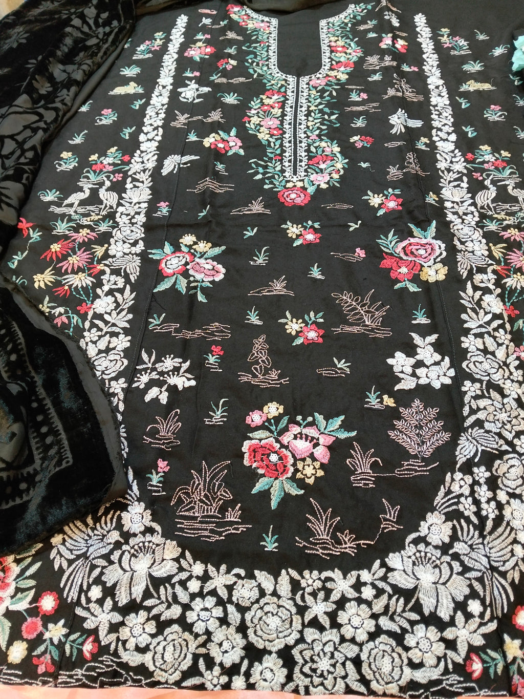 Republic Embroided Dhanak Vs Plachi Shwal 3Pc Hit Code D03-B