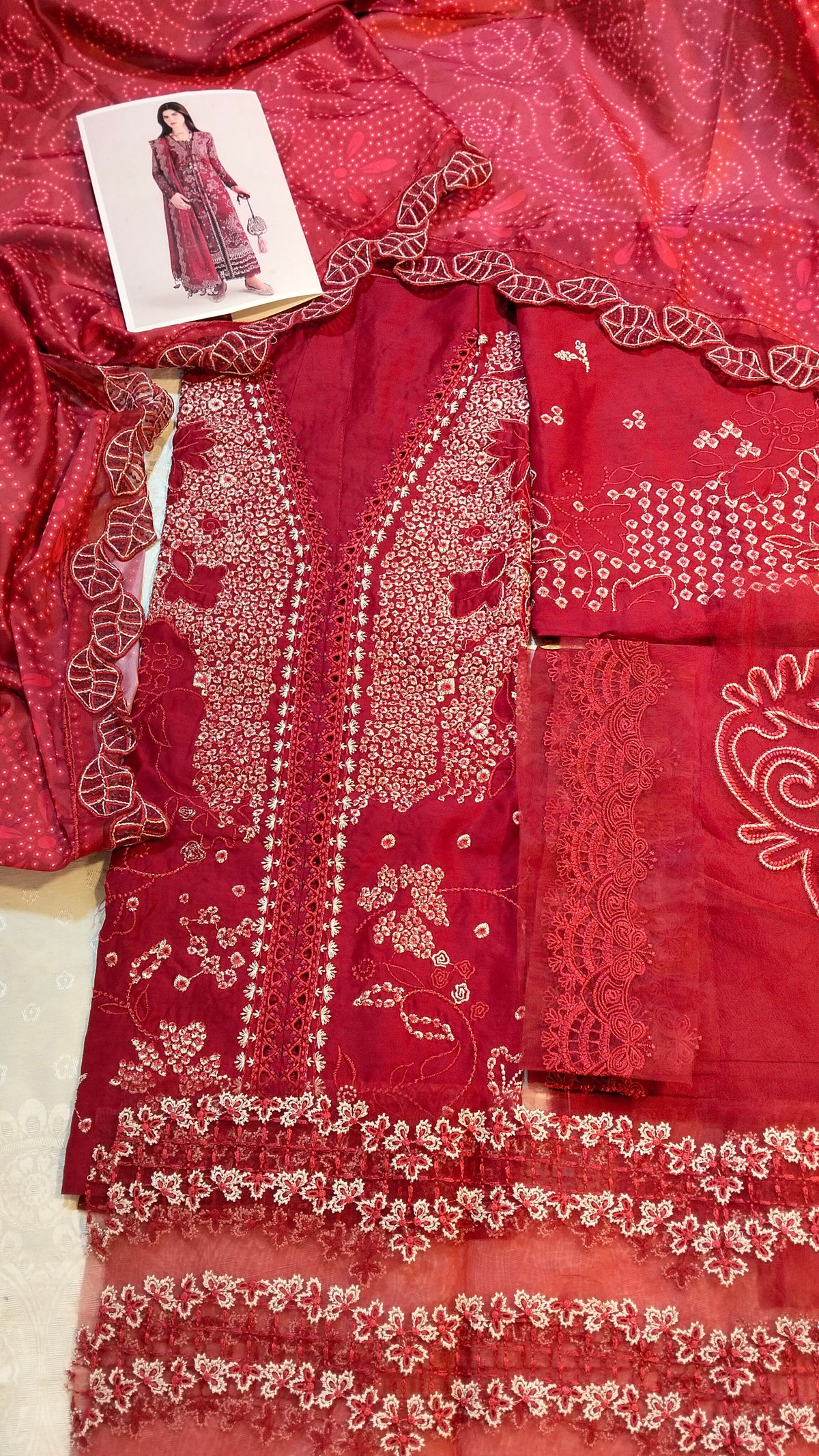 Suffuse Viscose Embroided 3pc Hit Code