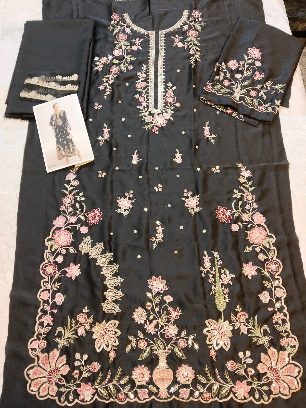 Ethnc Kaftan Style Black 2pc Hit Code D01