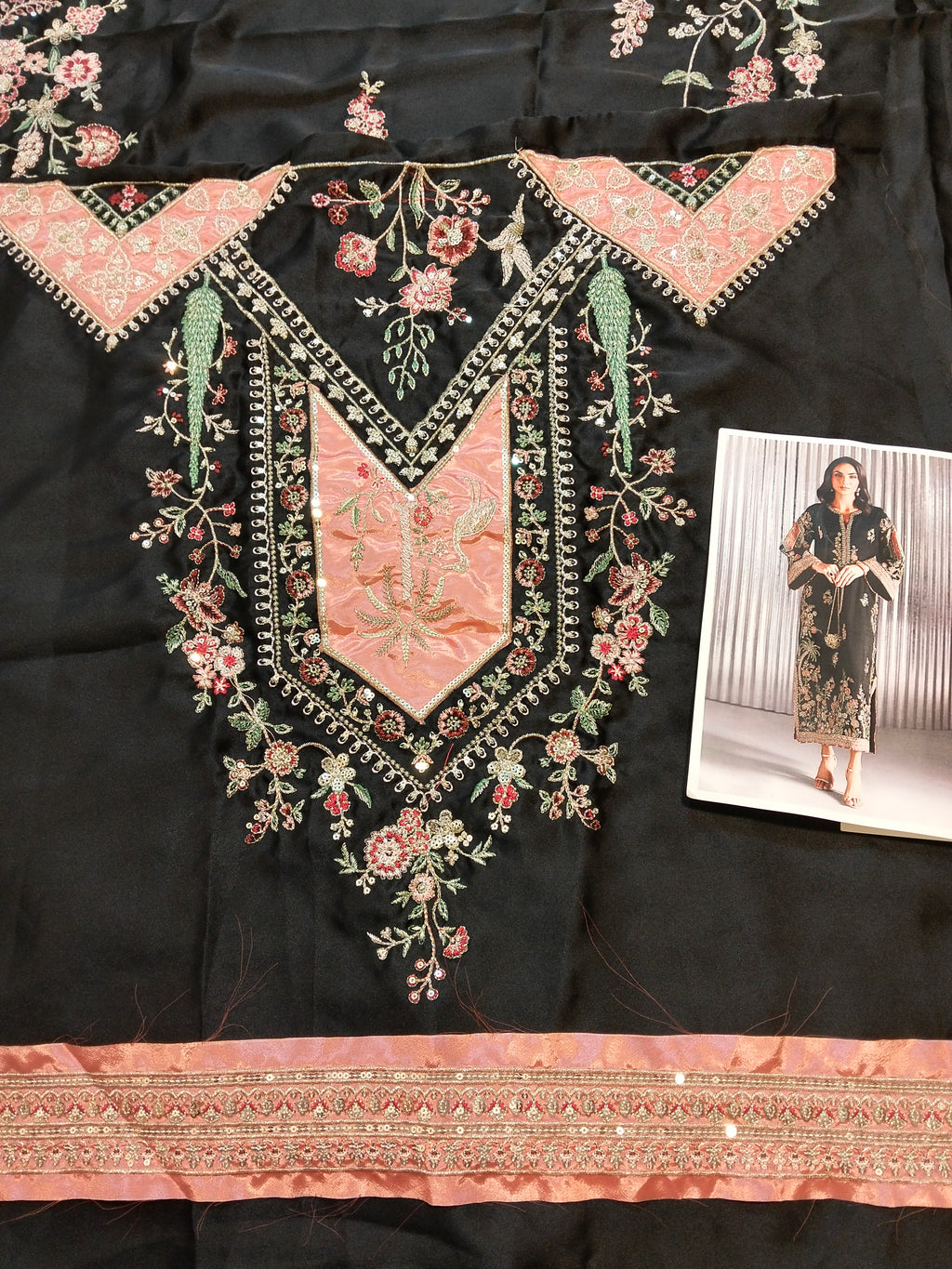 Ethnc silk kaftan style Embroided 2-Piece Hit Code E-1135