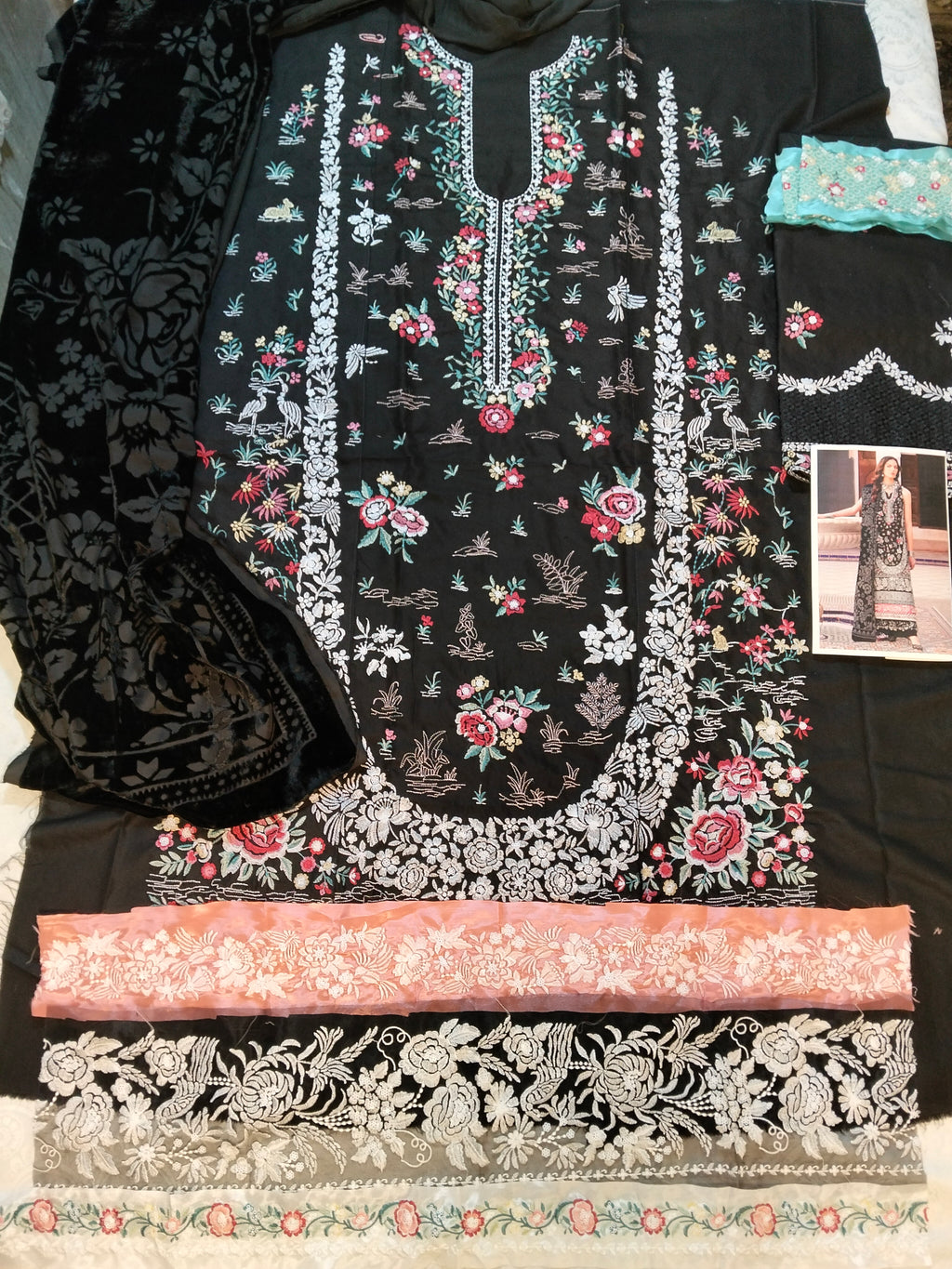 Republic Embroided Dhanak Vs Plachi Shwal 3Pc Hit Code D03-B