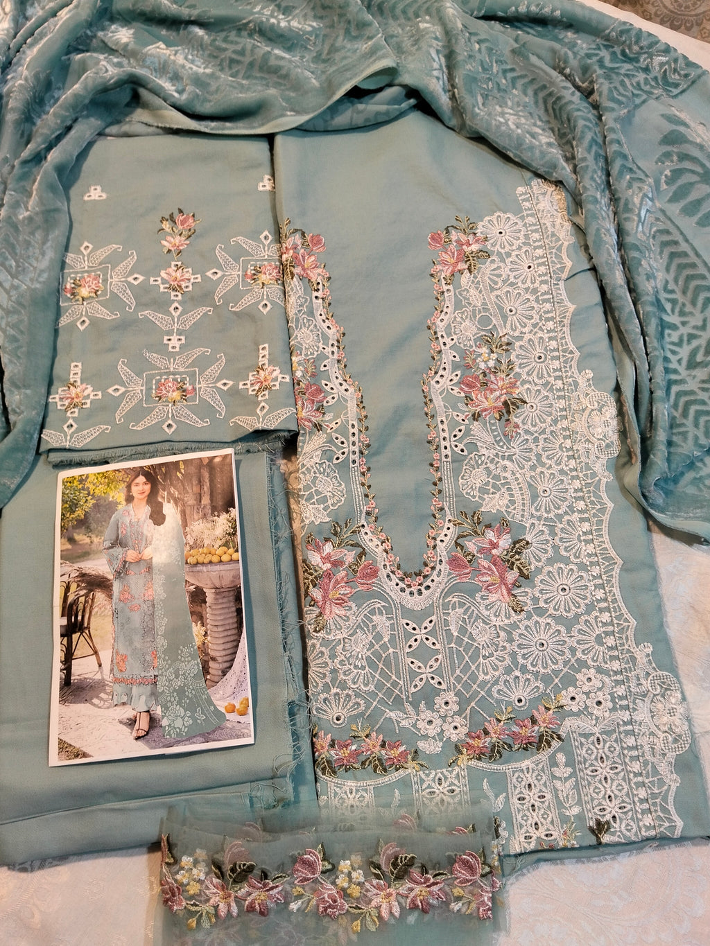 Elaf Embroided Dhanak Vs Plachi Shwal 3Pc Hit Code ELY 02-B