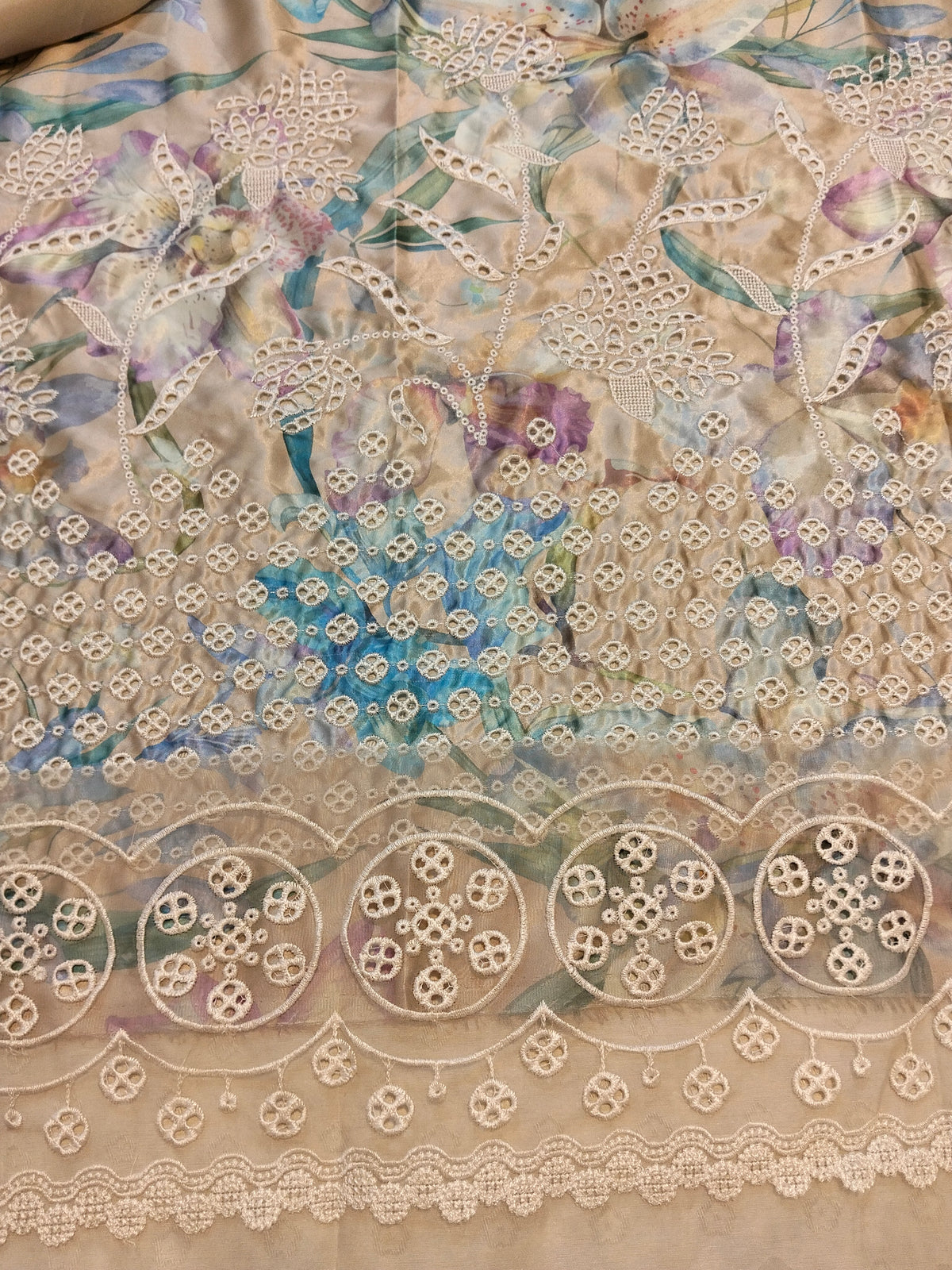 Barooque Embroided Silk print 3pc Hit Code 4410