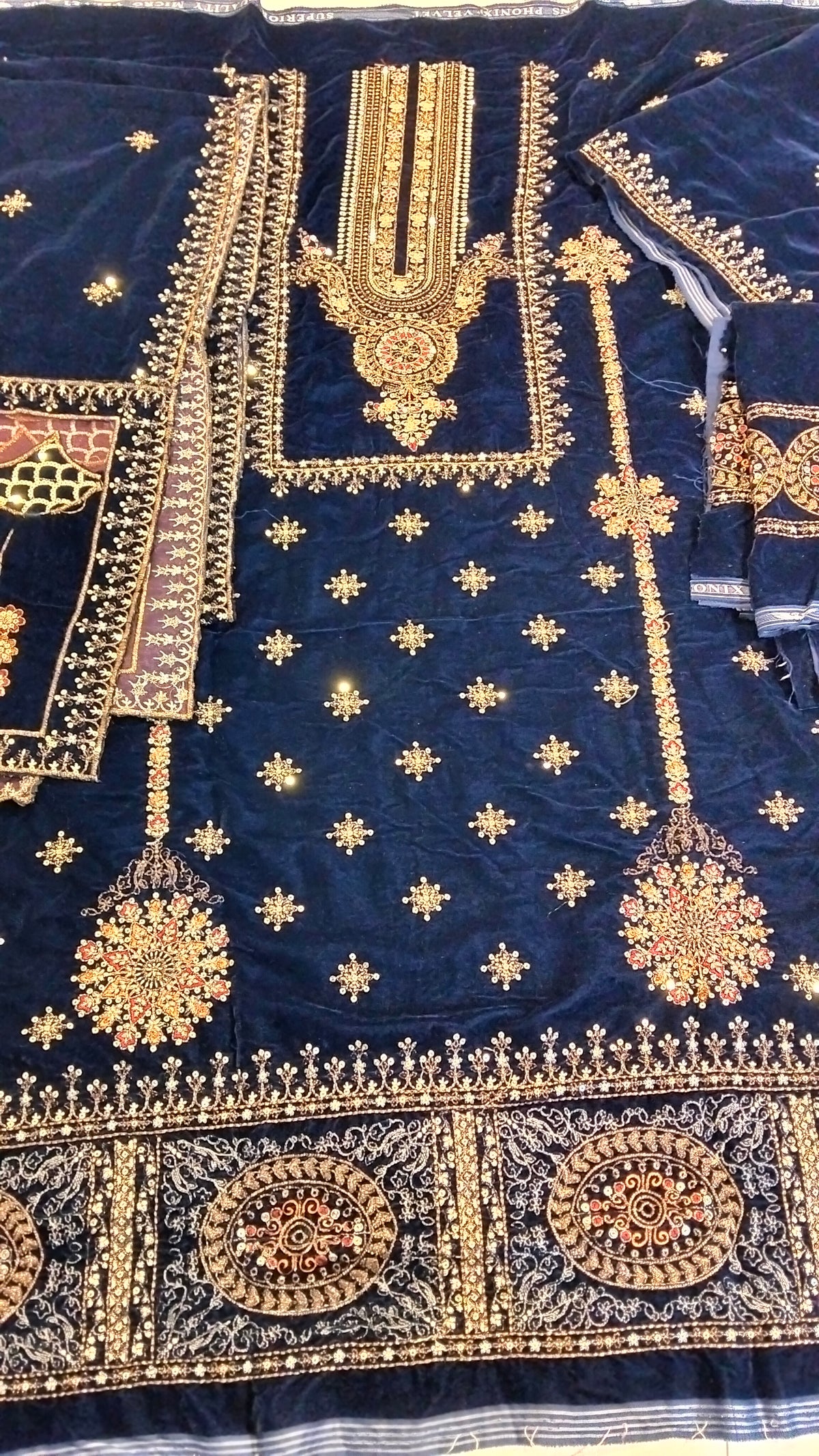 Marib Micro Velvet Embroided 3Pc Hit Code 01 Nevy Blue