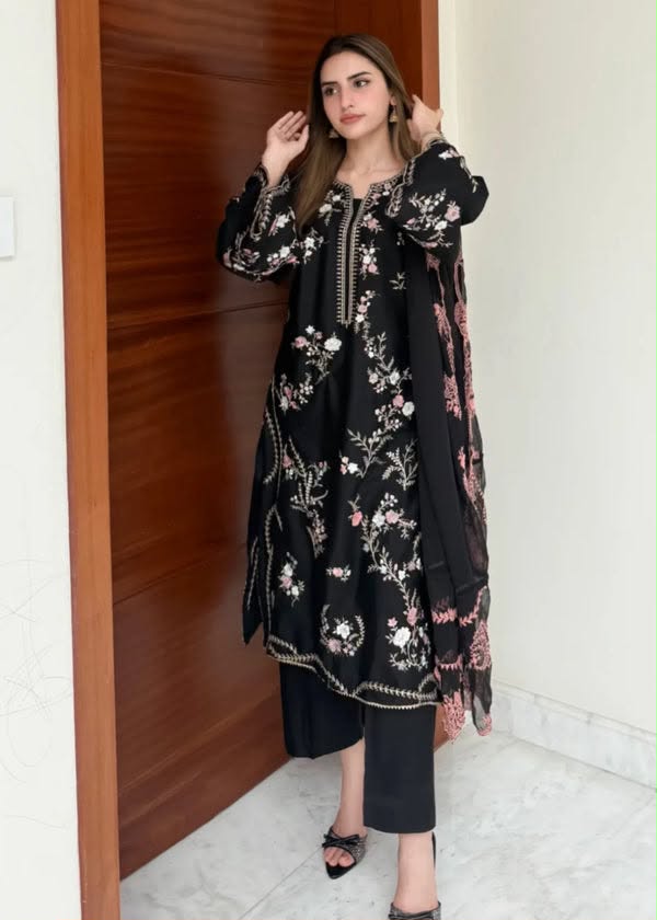 BATIK LUXURY WINTER COLLECTION 3PC HIT CODE 6177