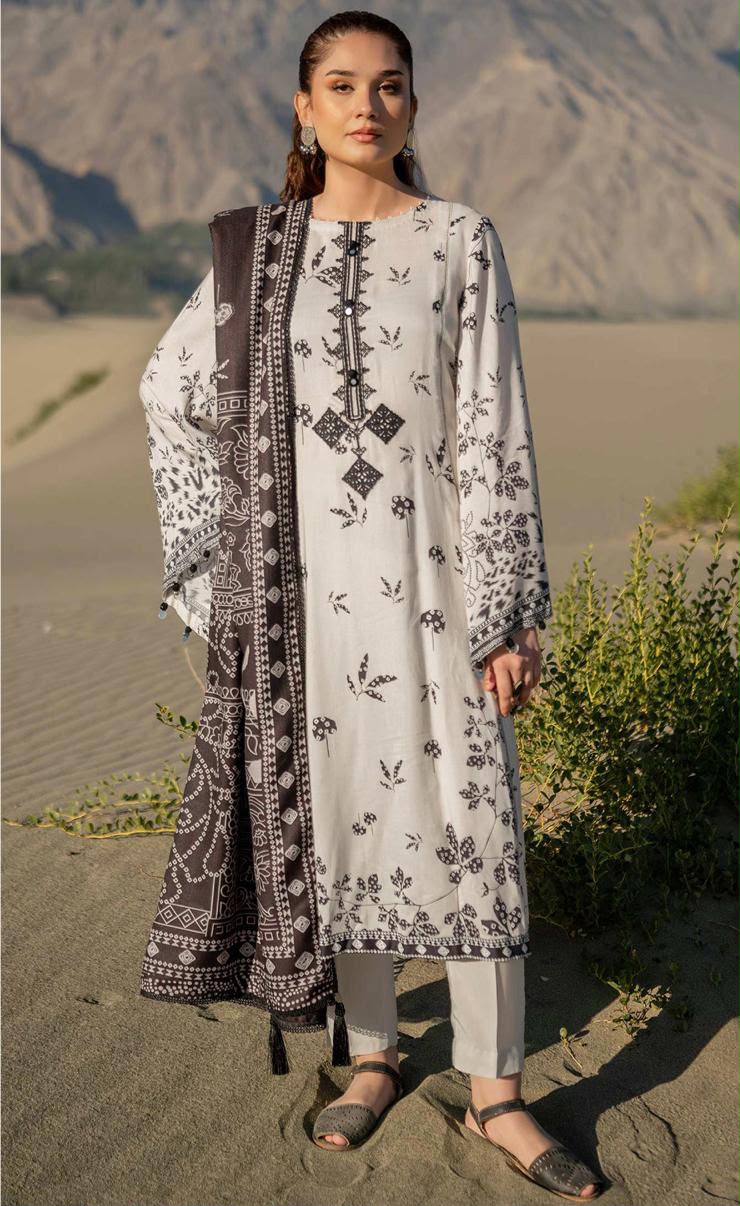 Barooque Silk print 3Pc Hit Code