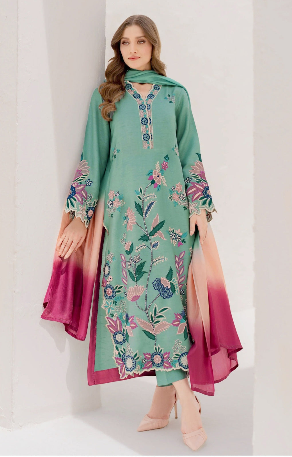 Barooque Silk Embroided 3pc Hit code