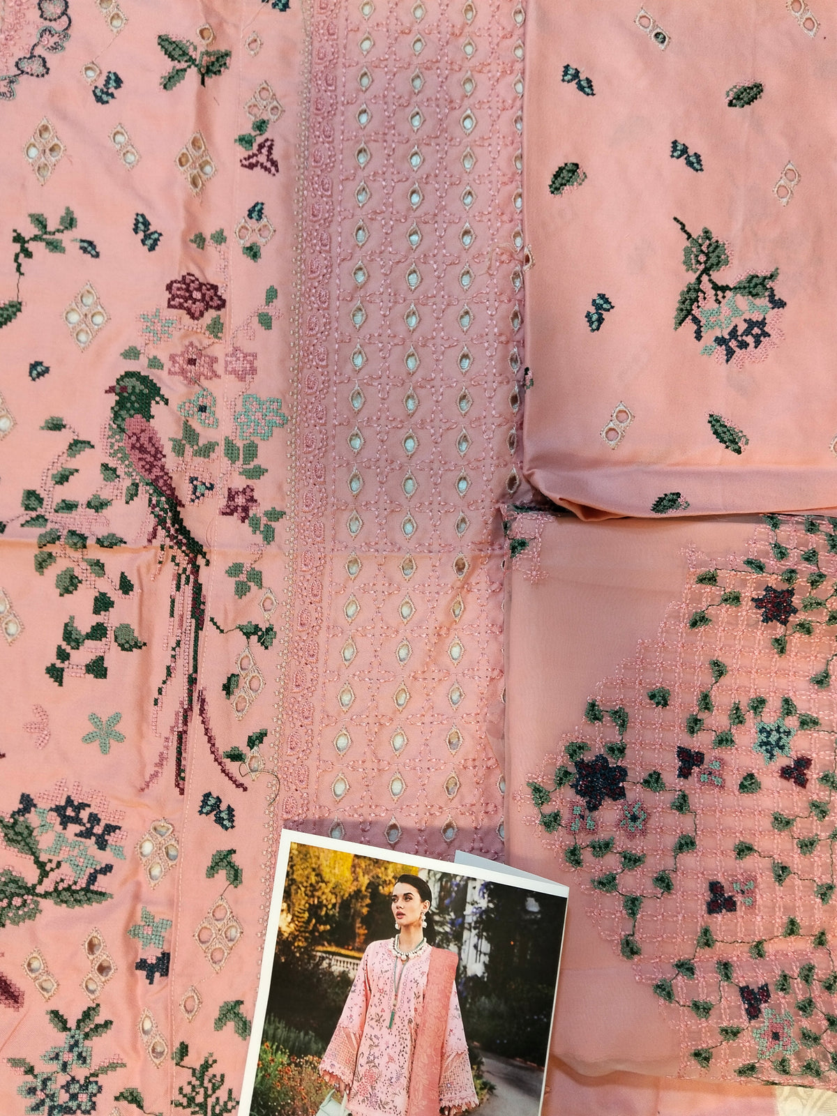 Republic Embroided Dhanak Vs Plachi Shwal 3Pc Hit Code D05