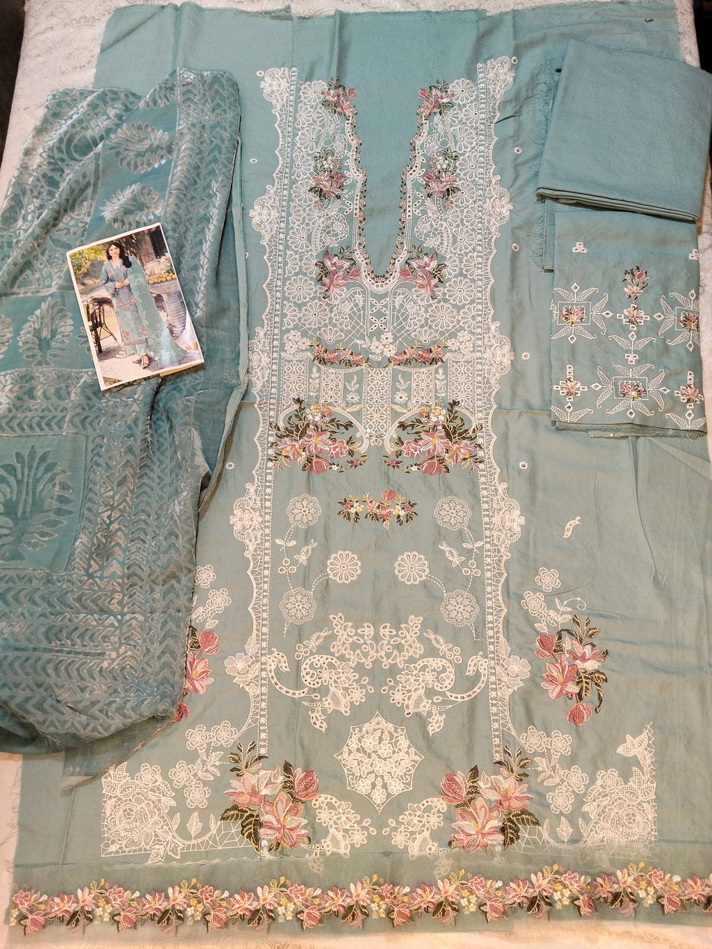 Elaf Embroided Dhanak Vs Plachi Shwal 3Pc Hit Code ELY 02-B