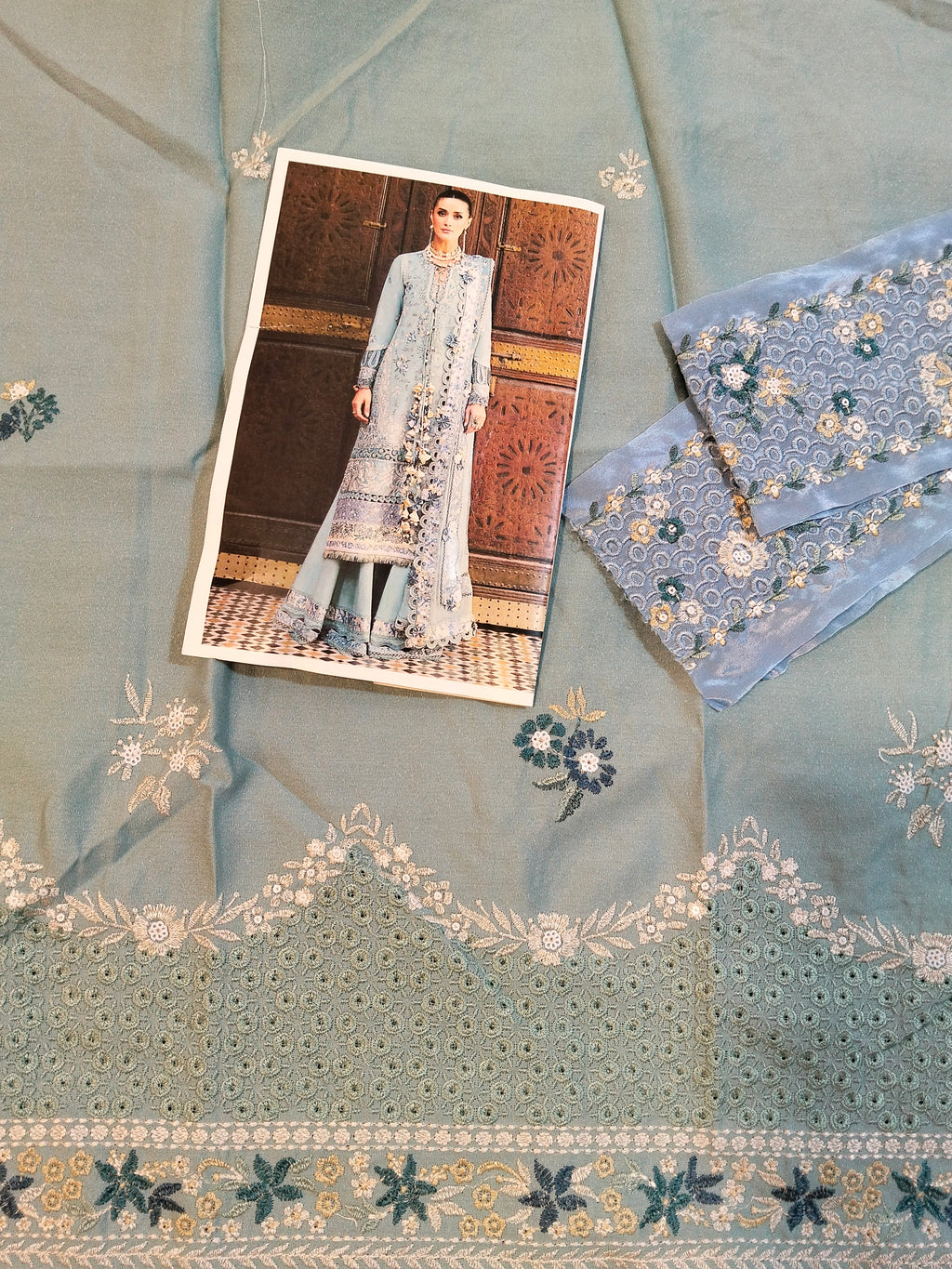 Republic Embroided Karandi 3pc Hit Code D-03 Lilas
