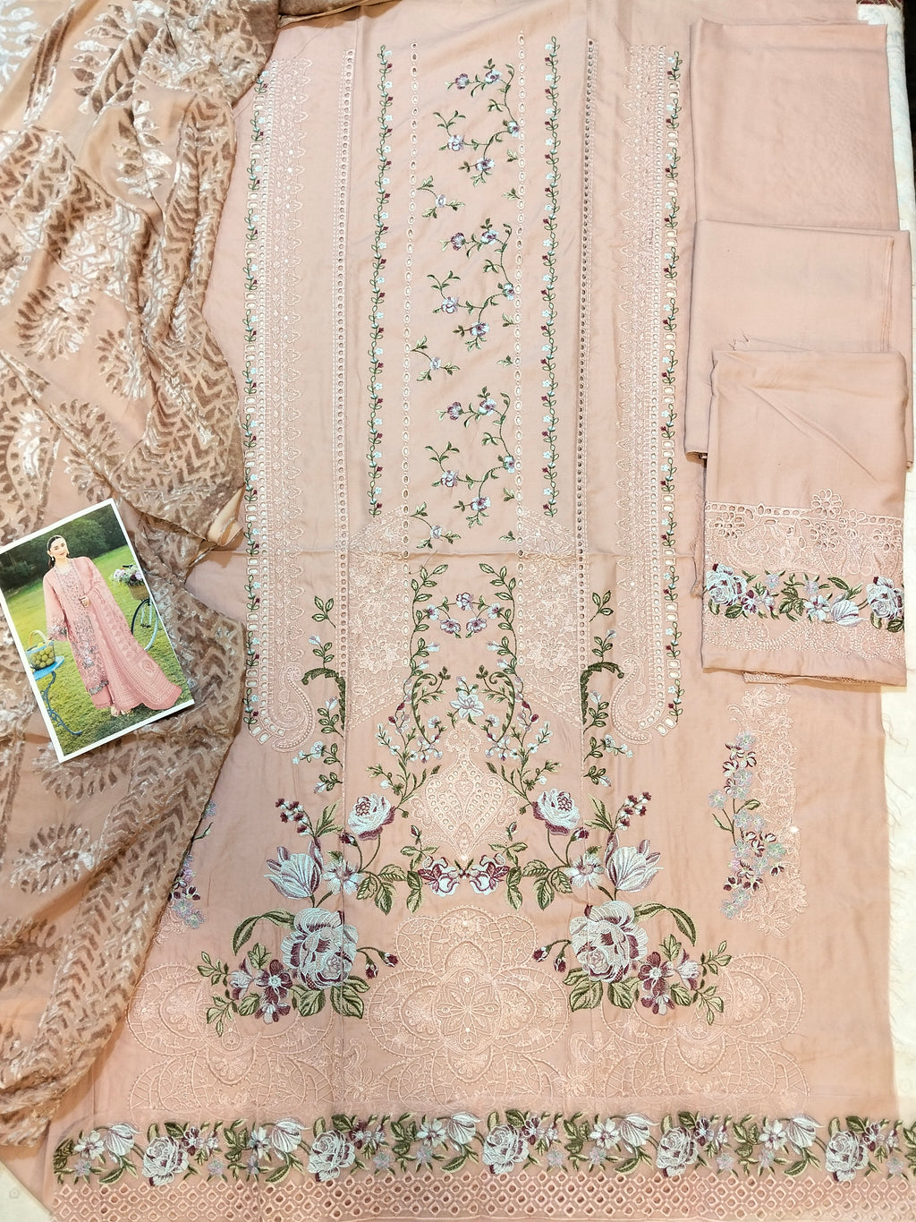 Elaf Embroided Dhanak Vs Plachi Shwal 3pc Hit Code  H55