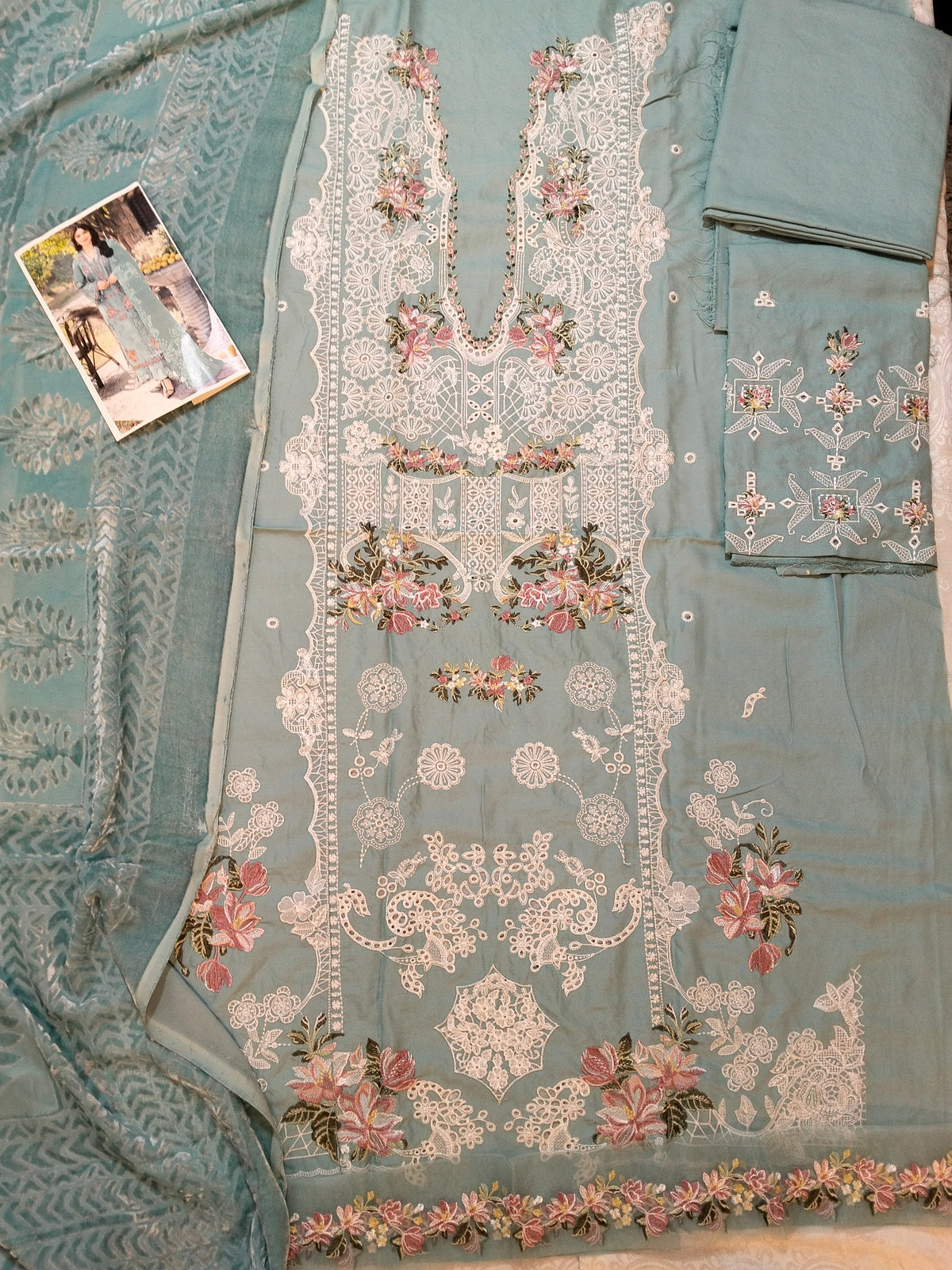 Elaf Embroided Dhanak Vs Plachi Shwal 3Pc Hit Code ELY 02-B