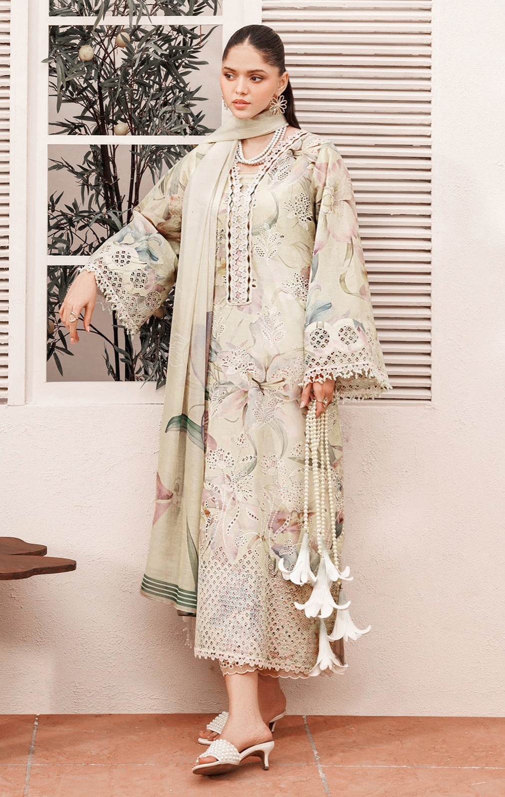 Barooque Silk Embroided 3pc Hit code Uf410 A