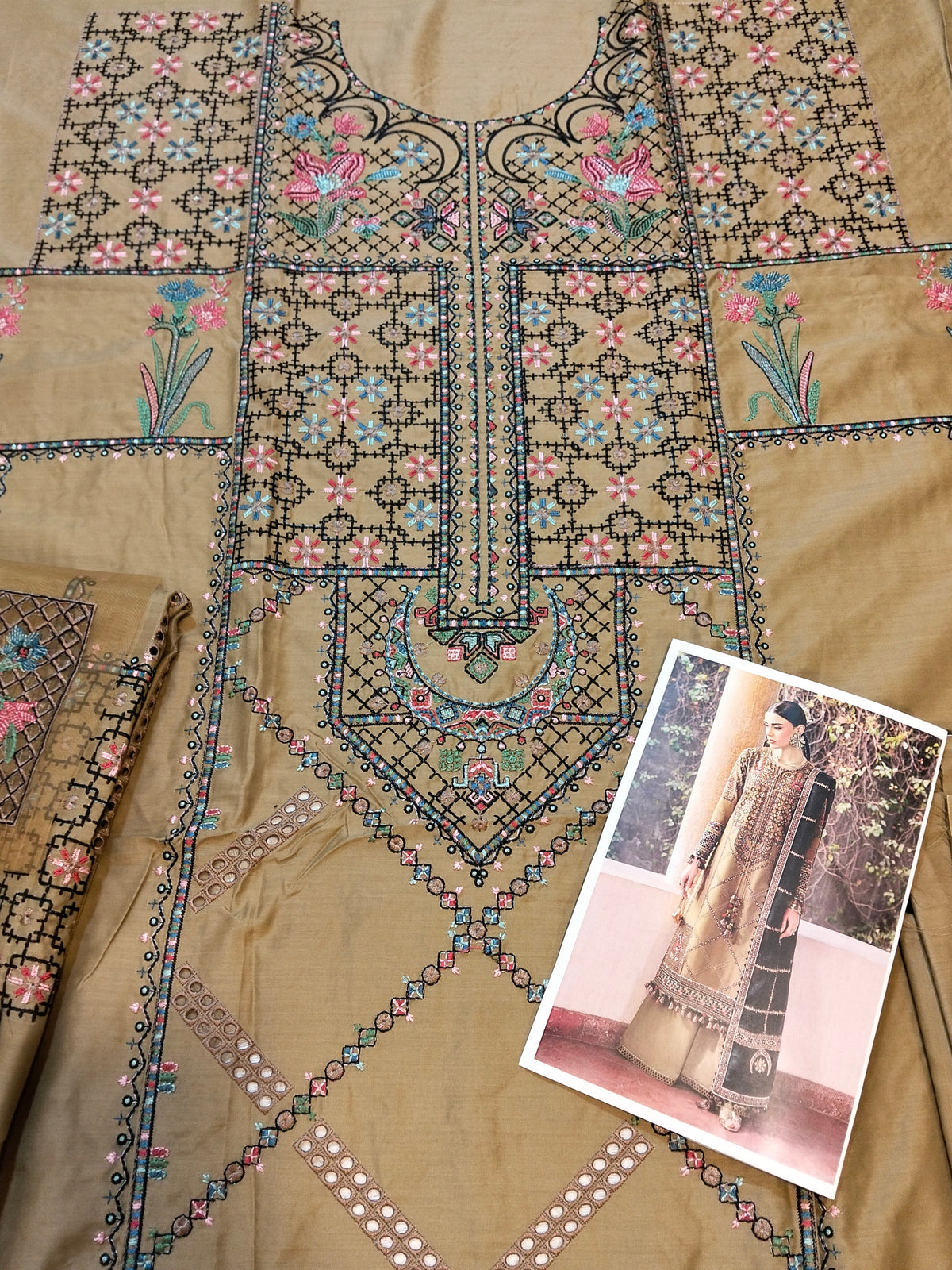 Jazmin Shahkaar Embroided Viscose 3pc Hit Code D 05