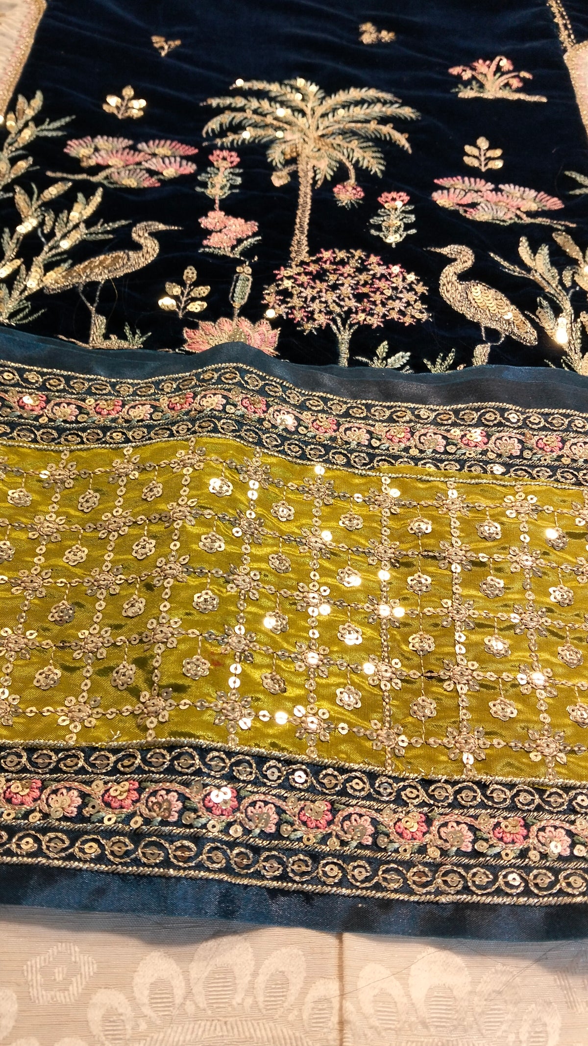 Ethnic Micro Velvet Embroided 2Pc Hit Code