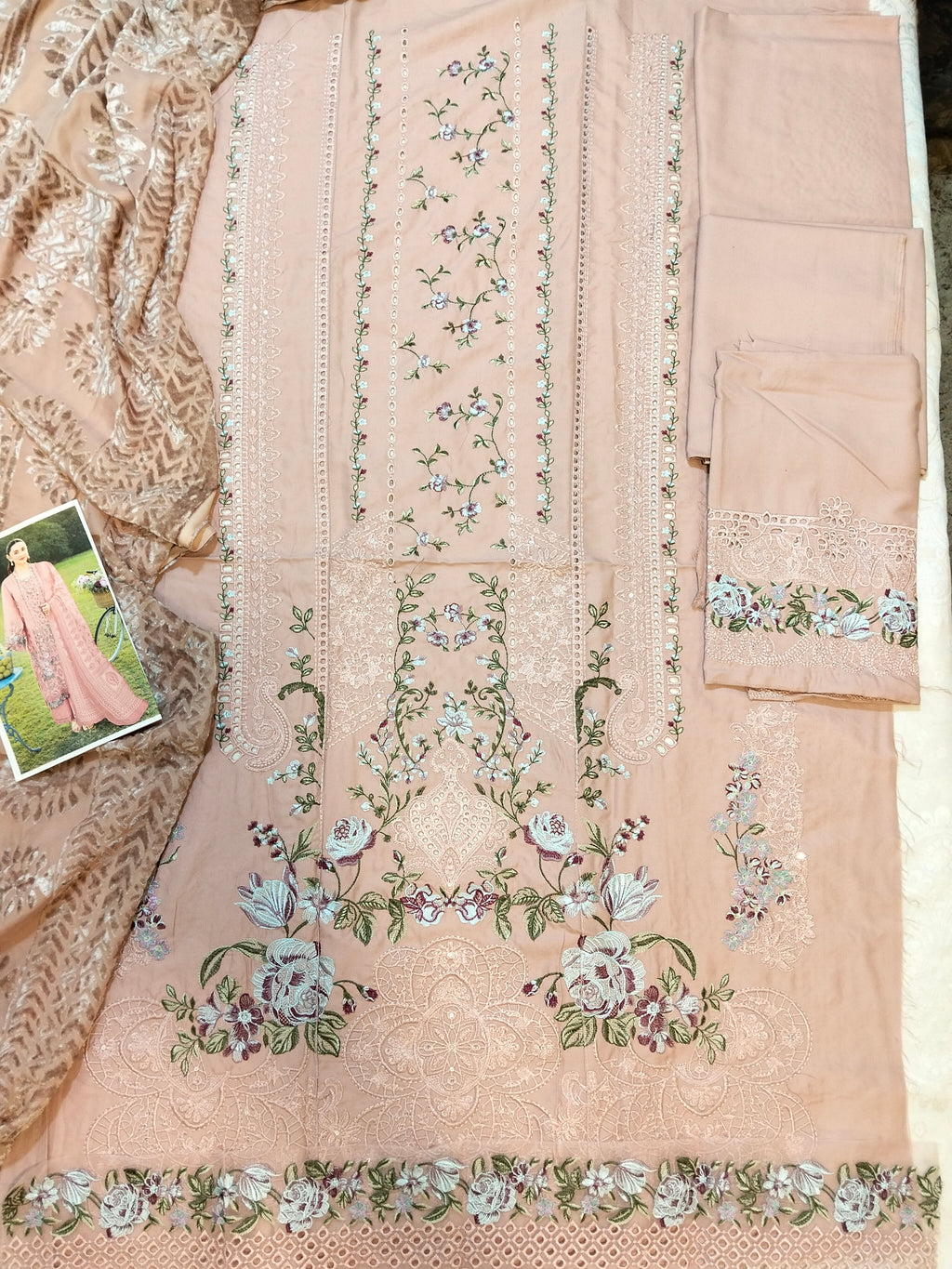 Elaf Embroided Dhanak Vs Plachi Shwal 3pc Hit Code  H55